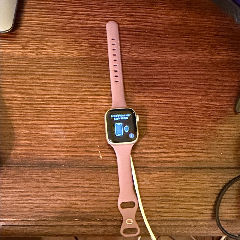 Apple Smartwatch with Rose Band